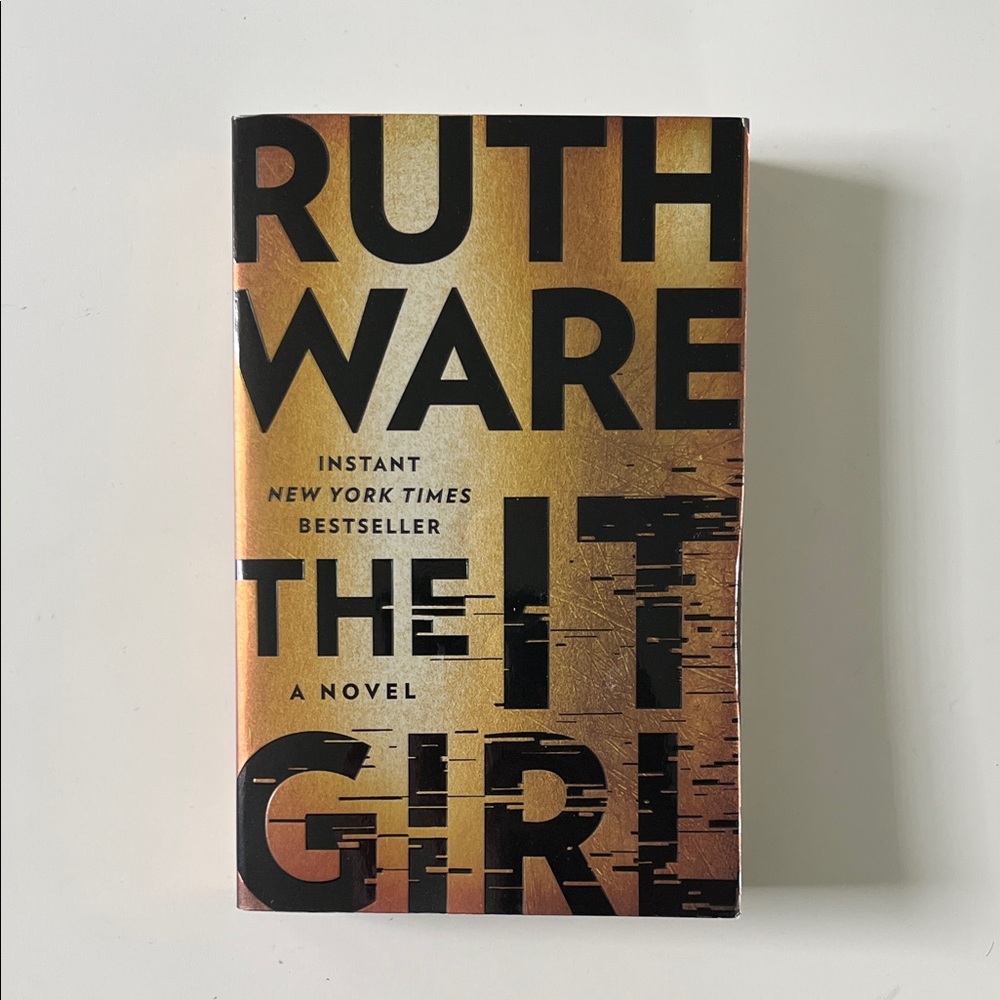 The It Girl by Ruth Ware